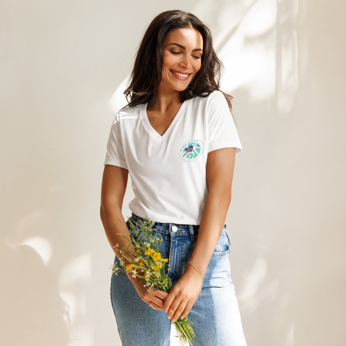Iceland Fire&Ice Women’s relaxed v-neck t-shirt