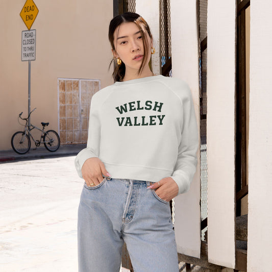 Welsh Valley Cozy Women's Cropped Fleece Pullover